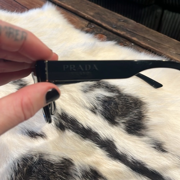 Prada Sunglasses 53 mm cat eye - Picture 5 of 7